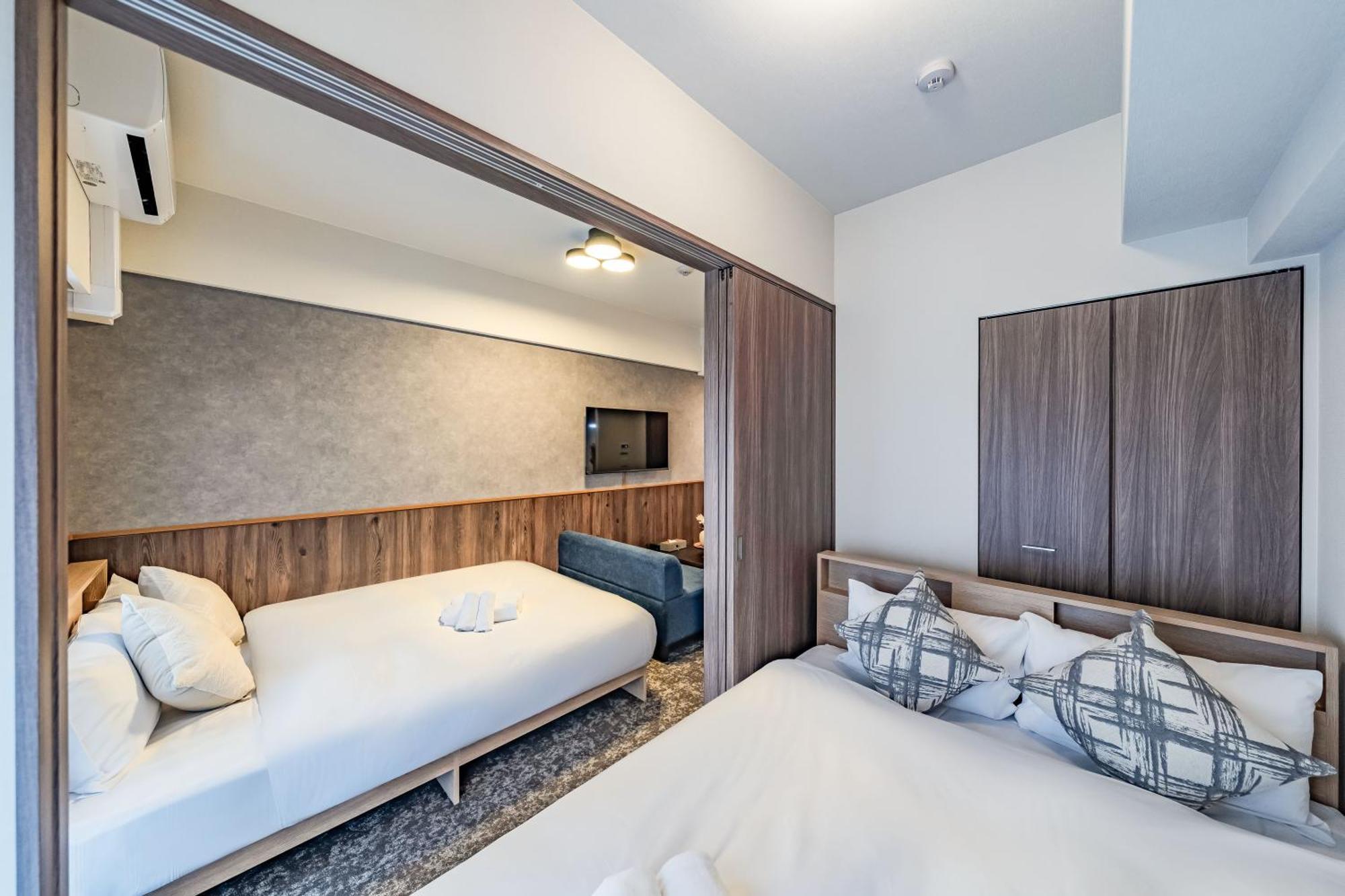11 Higashi Umeda Apartment *
