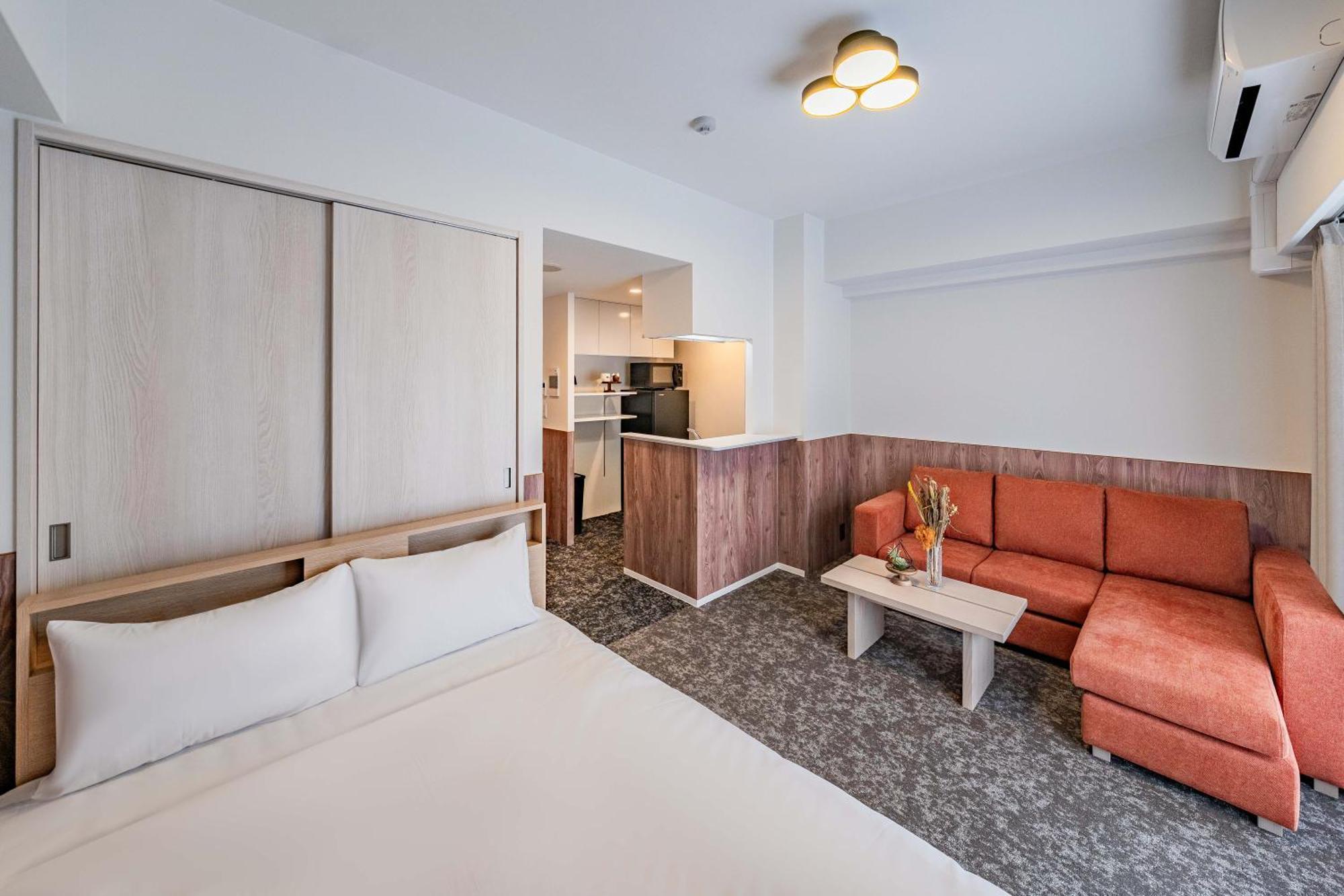 11 Higashi Umeda Apartment