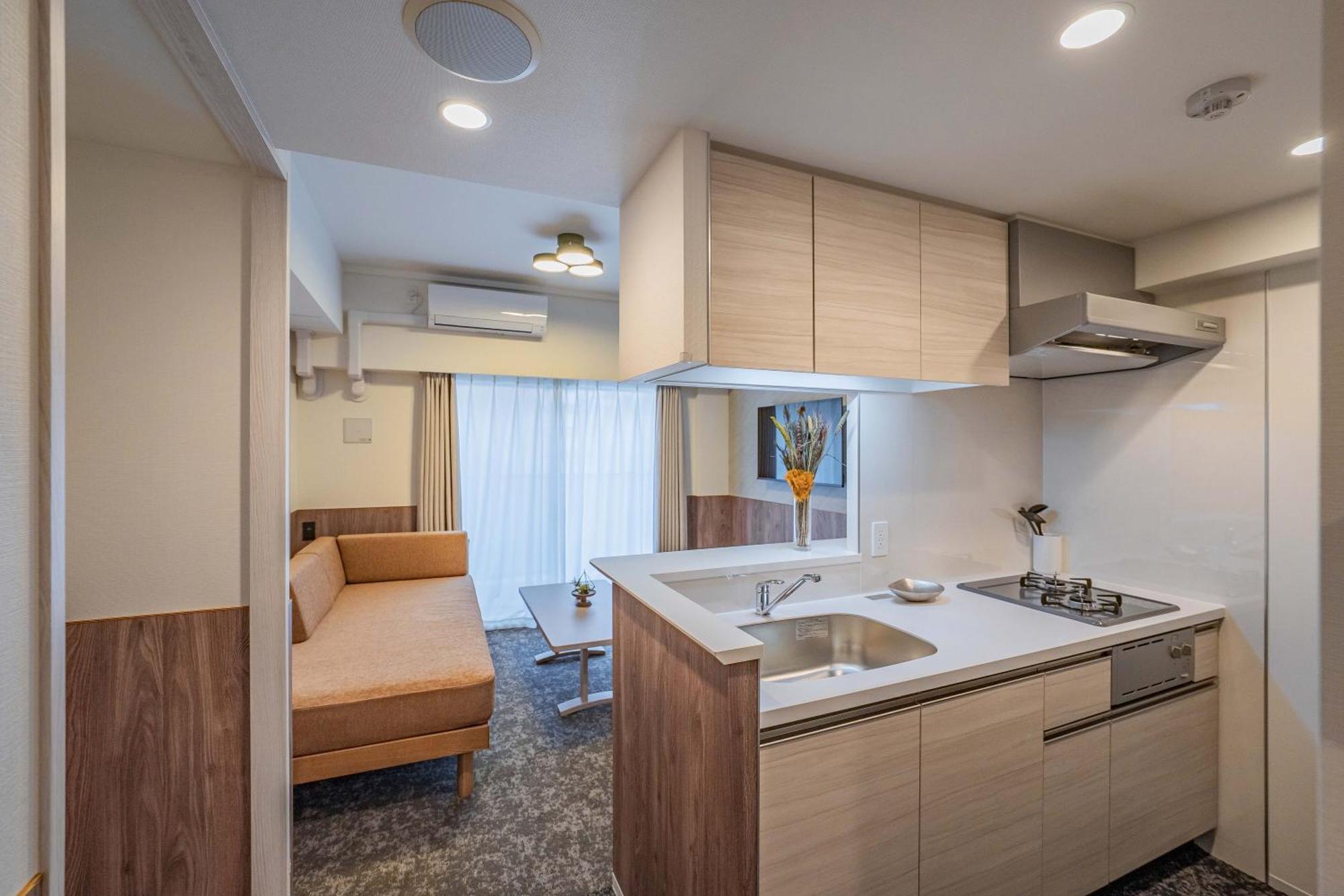 11 Higashi Umeda Apartment